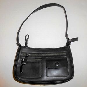 Nine West Black Zip Shoulder Bag Pochette Wristlet